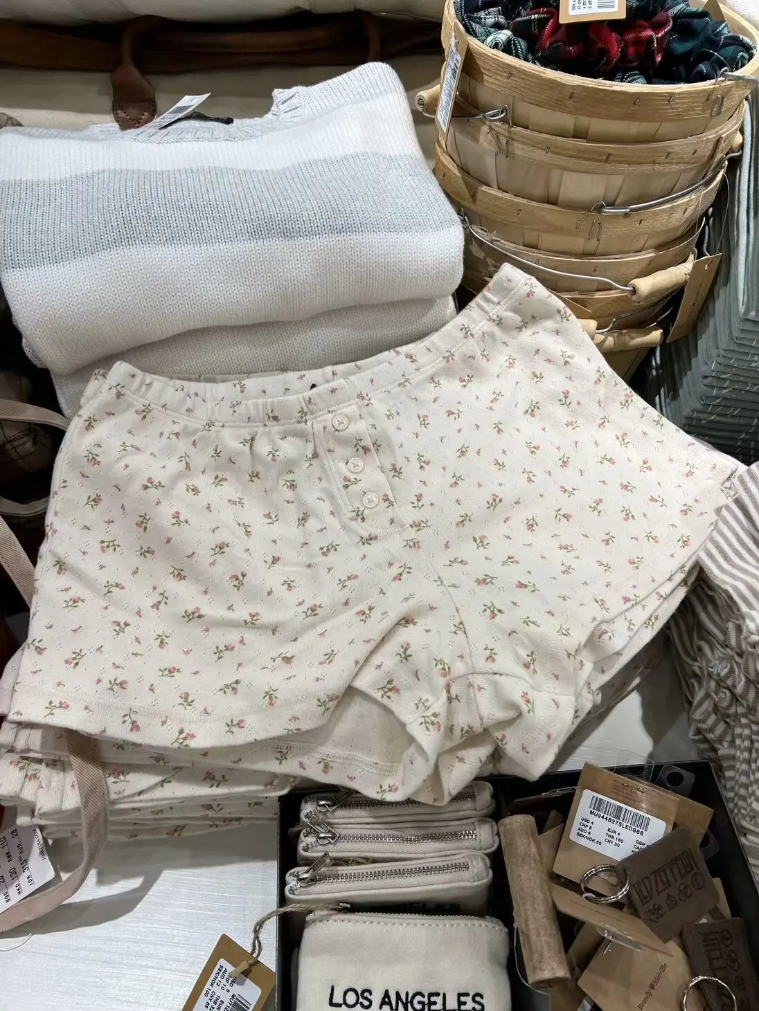 Collection of 40968450474064 in a gallery layout